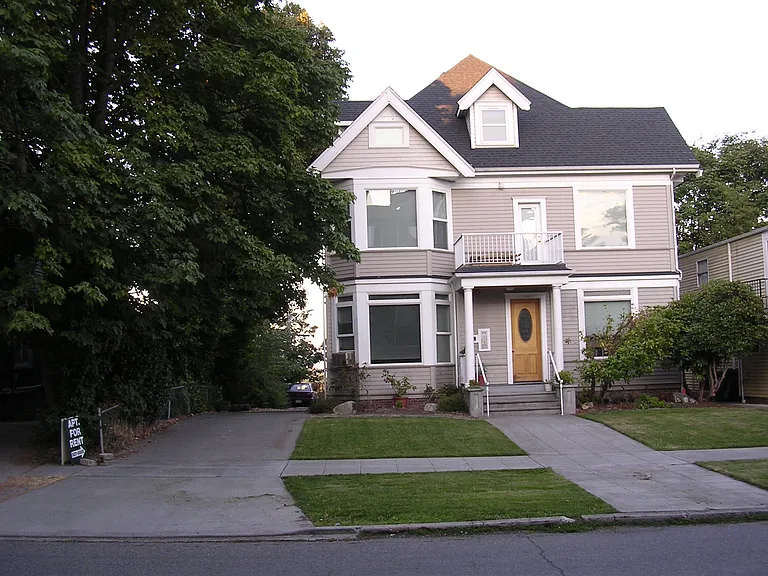 1504 18th Avenue,, 98122