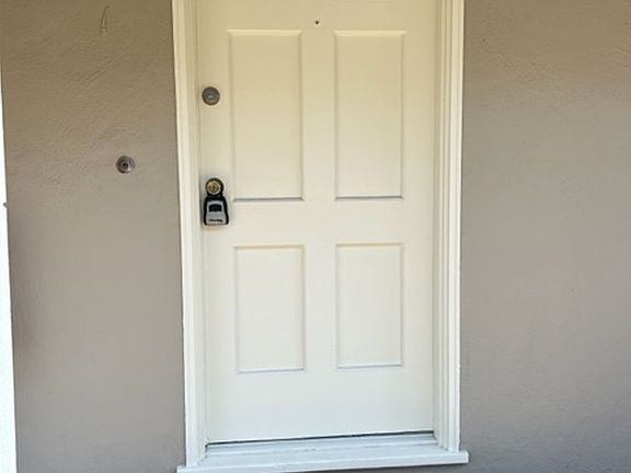 3rd image of 167 Capuchino Dr #1