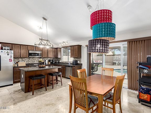 4th image of 1207 E SEQUOIA Drive