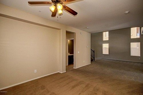 4th image of 204 W Pacific Dr