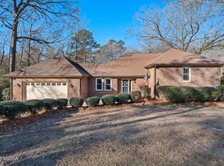 107 Laurel Oak Ln, Warner Robins, GA 31093