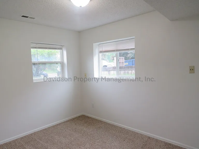 5160 Marabou Way — Photo 13