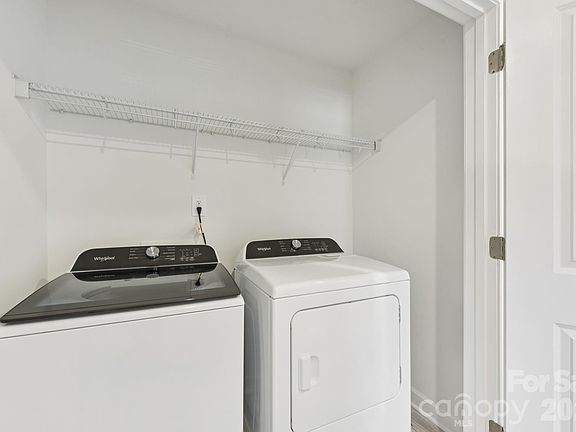 5th image of 433 Markridge Loop