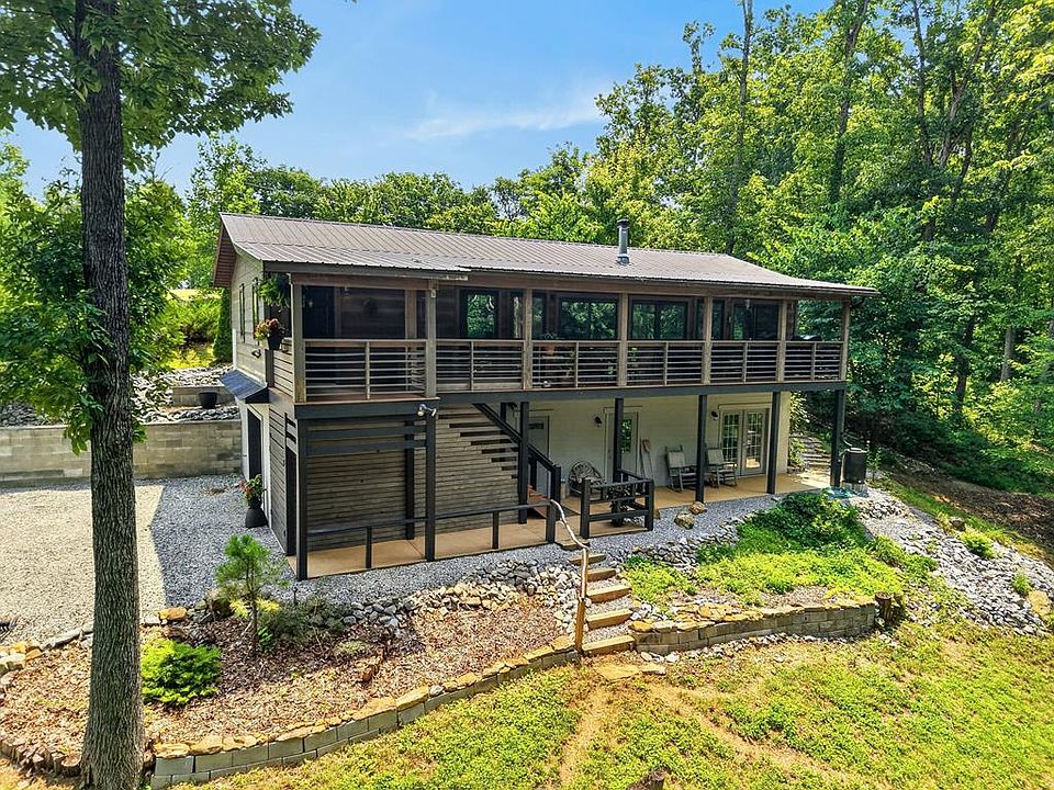 1st image of 361 Bear Knob Ln