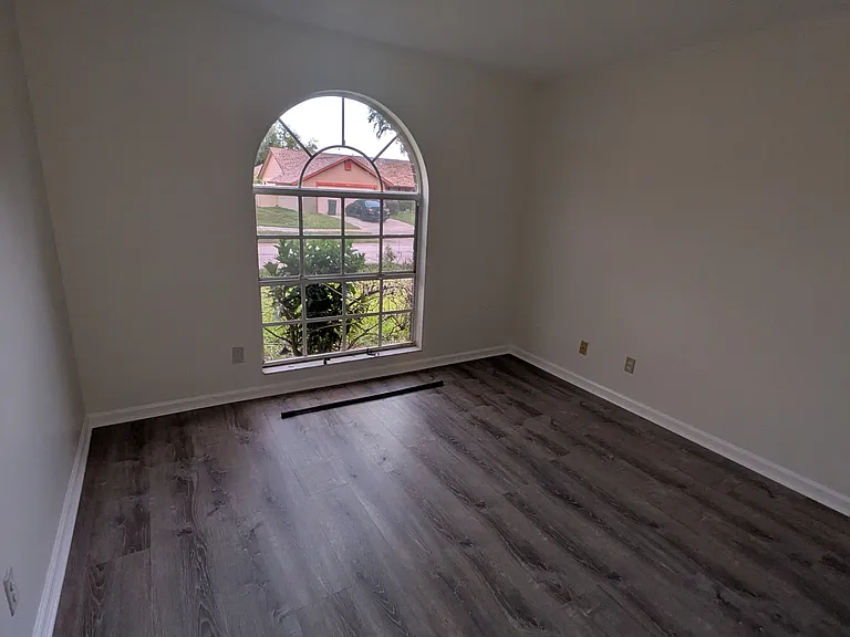 1613 Loghill Pl — Photo 22