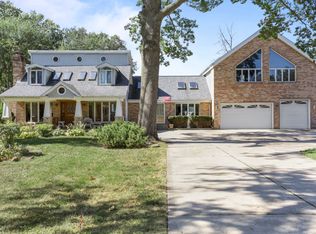 2N584 S Ardmore Ave, Villa Park, IL 60181