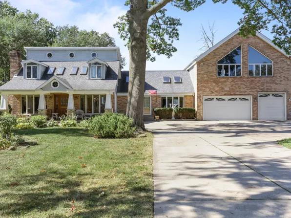 2N584 S Ardmore Ave, Villa Park, IL 60181