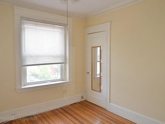 4th image of 18 Medway St APT 5