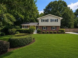 6720 Ramundo Dr, Atlanta, GA 30360