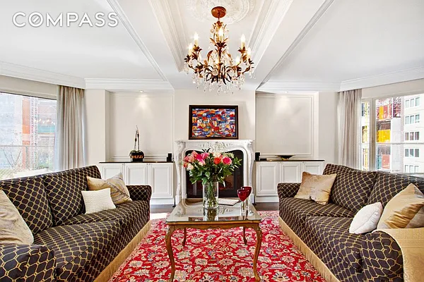 Sold by Compass | media 23