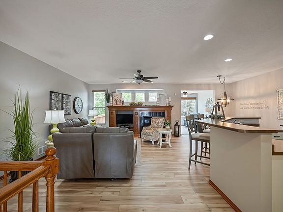 5th image of 14323 Greenbelt Dr