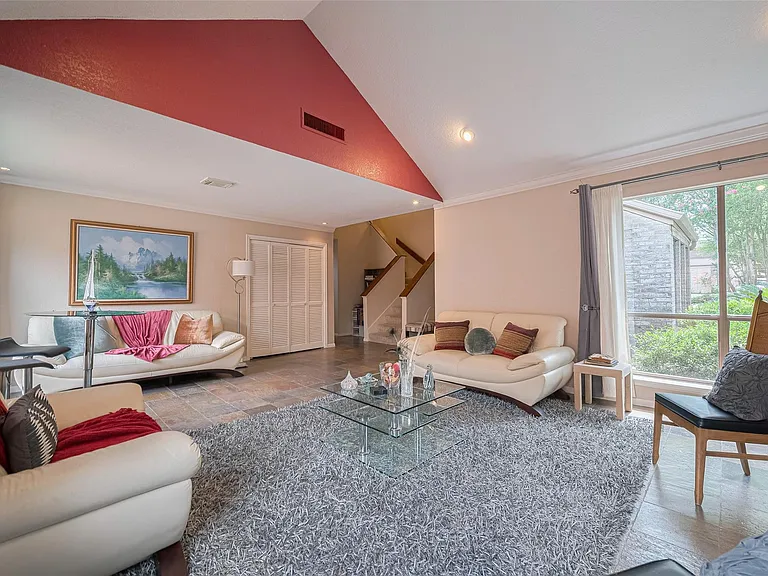 12231 Carriage Hill Dr — Photo 15