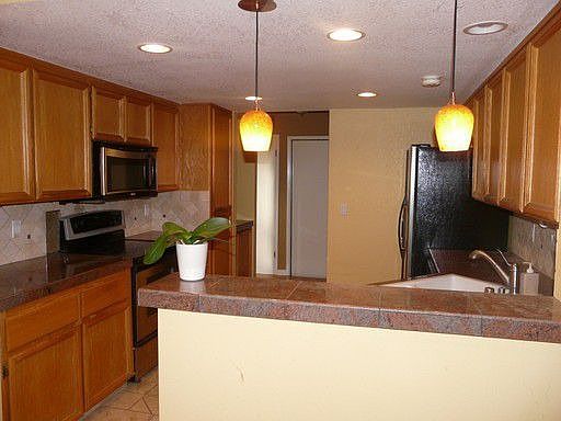 3rd image of 66 Country Fields Ln