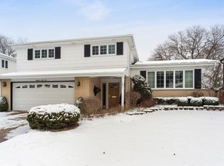 1851 Birch St, Park Ridge, IL 60068