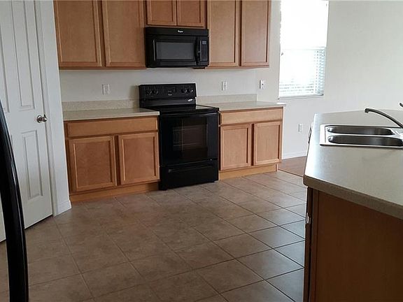 2nd image of 8820 Arrabida Ln