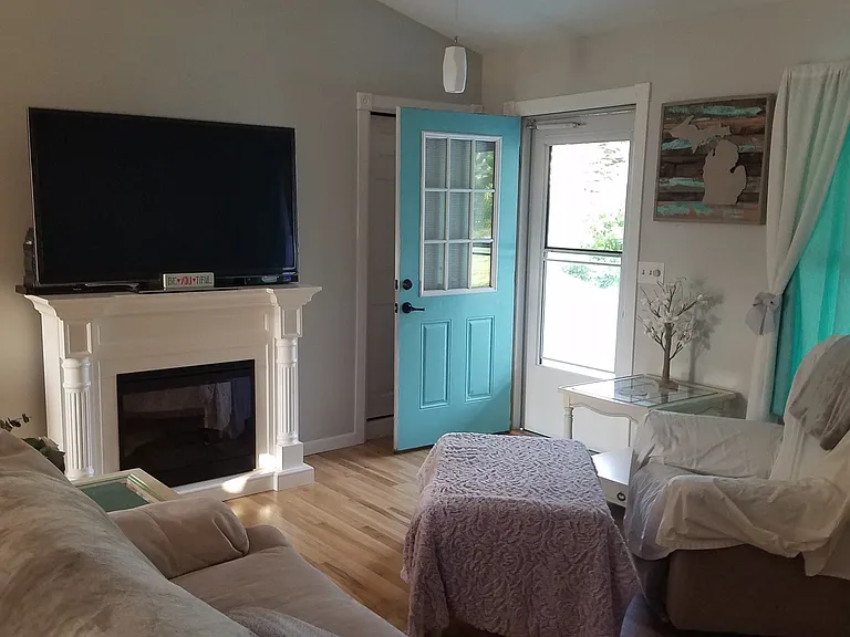 Delta Dr — Photo 2
