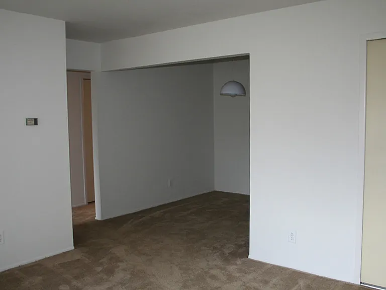 657 Kirts Blvd #206 — Photo 4