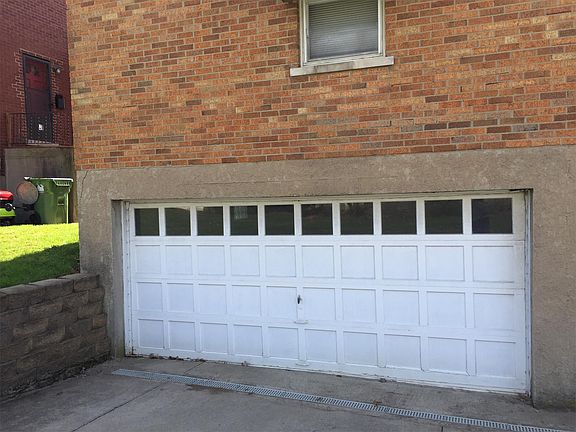 Over-sized garage