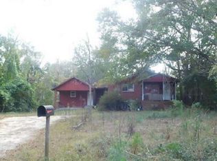 519 Oak St, Swainsboro, GA 30401