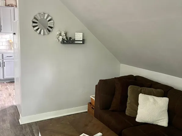 4632-4634 N Ironwood Ln, Milwaukee, WI 53209