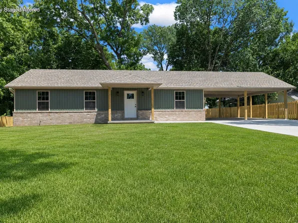 420 S Boston Avenue, Bolivar, MO 65613