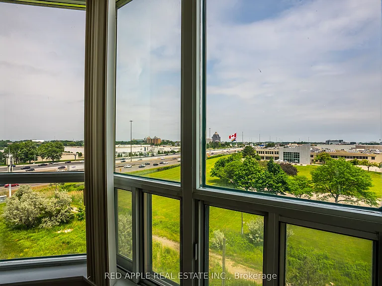 11 Lee Centre Dr #707 — Photo 10
