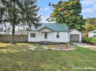 22 Carol St, Newaygo, MI 49337