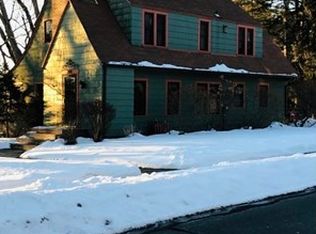 7 Lower Beverly Hls, West Springfield, MA 01089