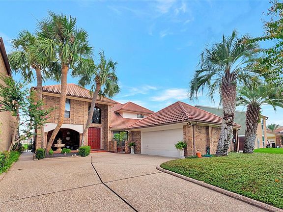 4th image of 928 Plantation Dr