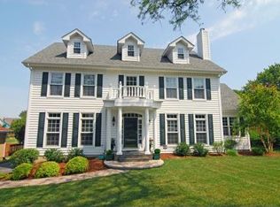 410 Traube Ave, Clarendon Hills, IL 60514