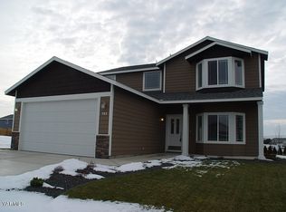 702 Summit Ave #LN6008, Moxee, WA 98936