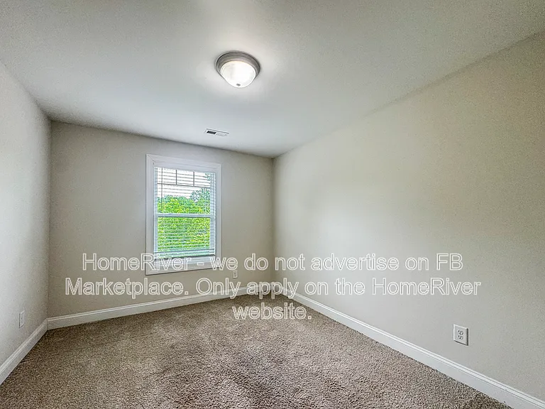 302 Beaumont Cir — Photo 13
