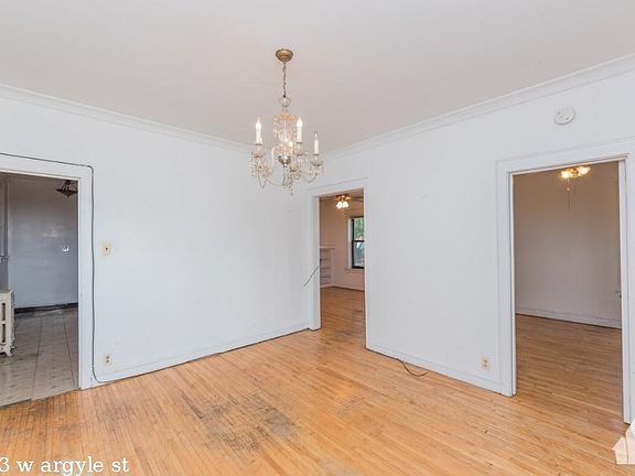 5th image of 2253 W Argyle St #1123