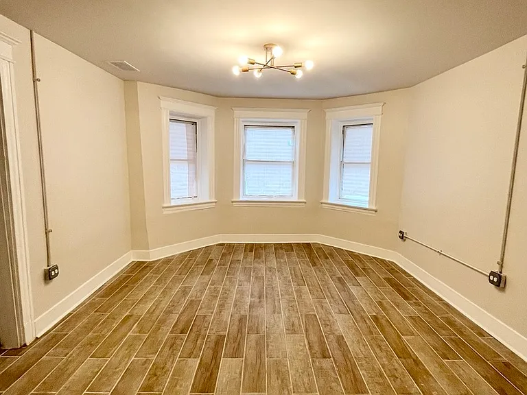 2512 S Trumbull Ave #BF — Photo 8