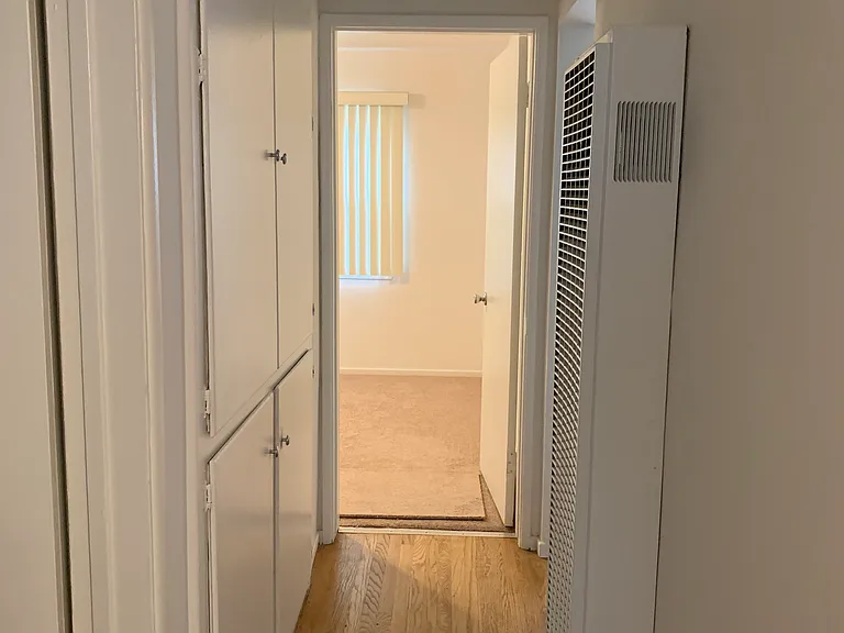 Magnolia Apartments — Photo 13