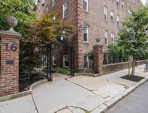 16 Chauncy St #42 — Photo 3