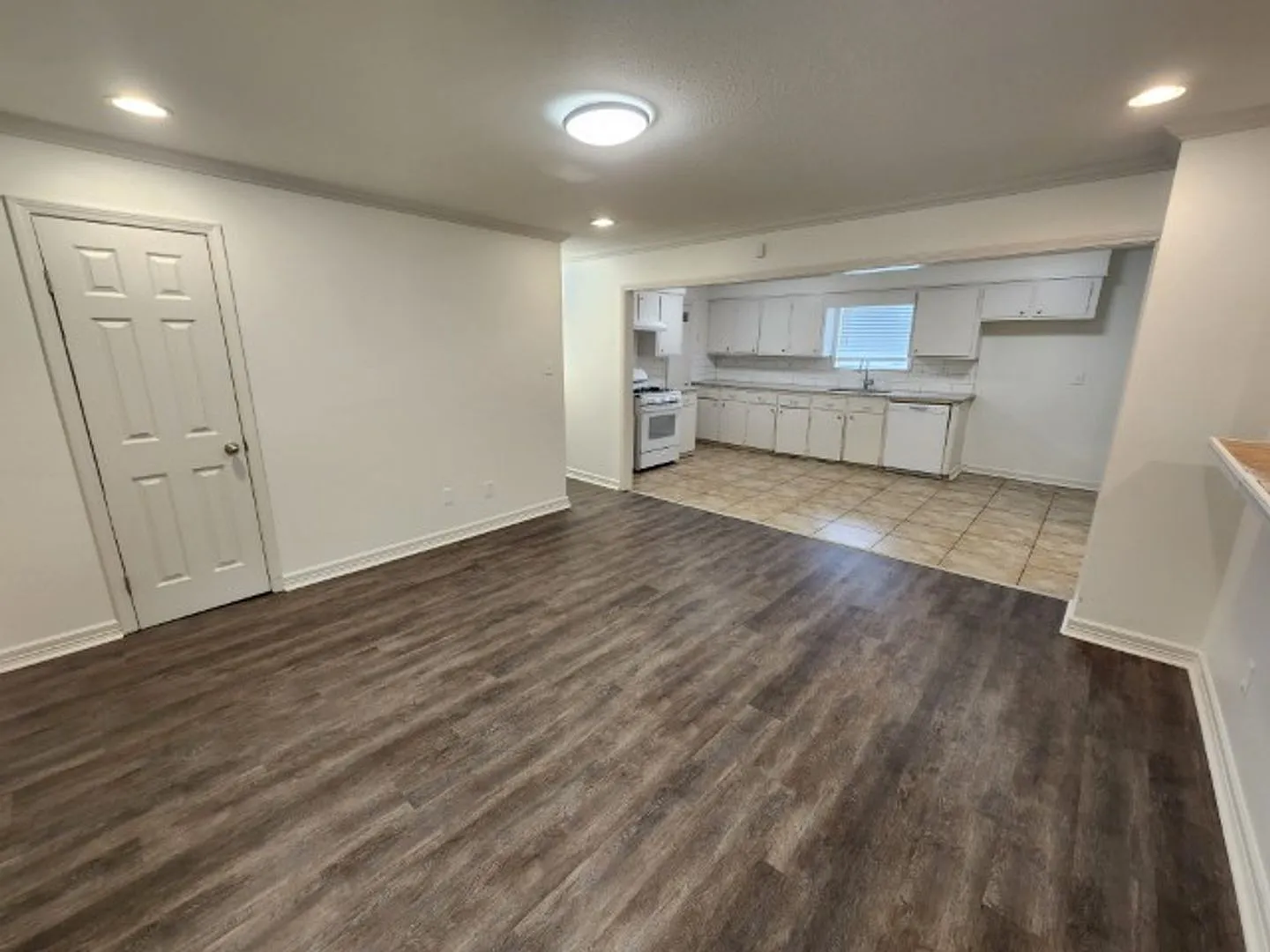 Welcome home to 3112 Potter, updated, for rent *Move in Special - $0 Deposit option* - Please rea... — Photo 3