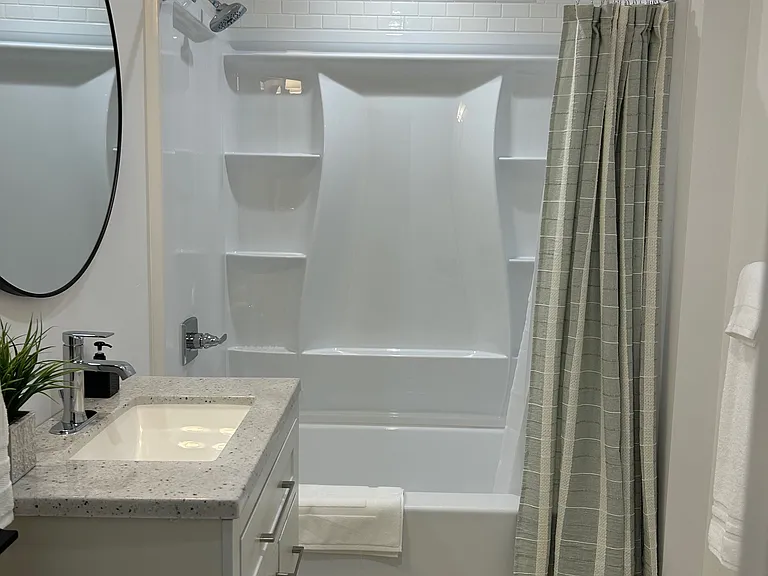 2141 Gillespie St — Photo 15