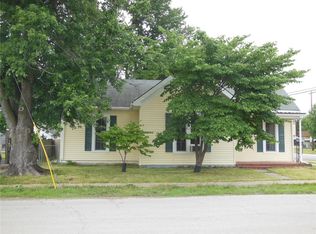 120 N Court St, Bowling Green, MO 63334
