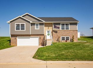 3422 Amandas Way, Cuba City, WI 53807