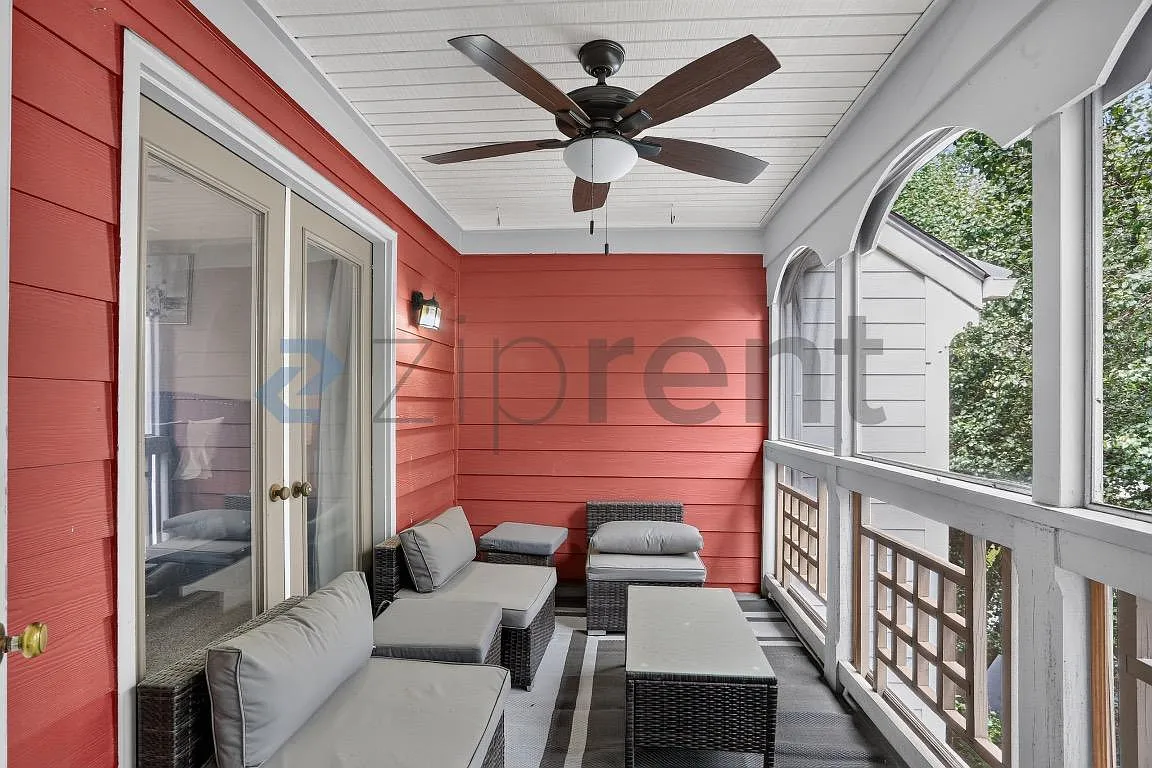 2 bed, 1567 sqft, $2,600 — Photo 3
