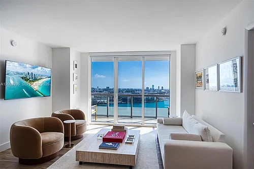 50 Biscayne Blvd #2706 Photo 1
