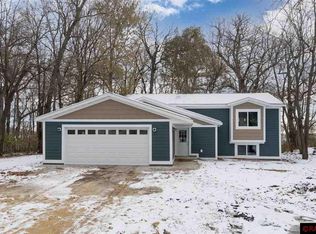 47953 Kelley Dr, Kasota, MN 56050