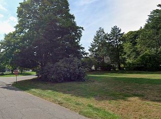 75 Meadow Ln, West Hartford, CT 06107