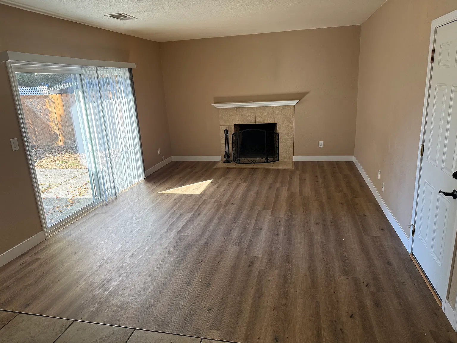 4 bed, 1602 sqft, $3,000 — Photo 4