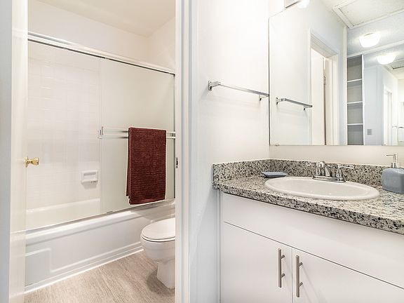 4th image of 25200 Carlos Bee Blvd #424
