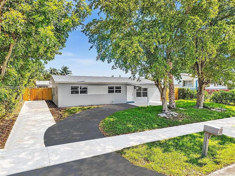 1st image of 2770 NW 25th St