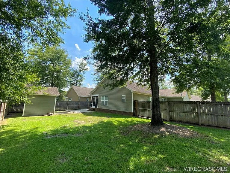 216 Winterberry Way — Photo 13