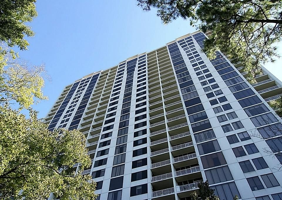 1st image of 121 N Post Oak Ln APT 2204