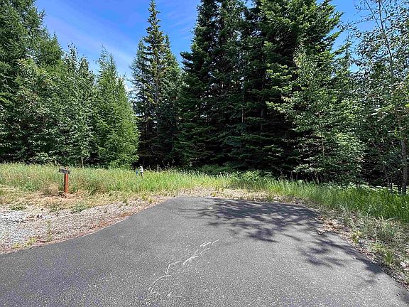 5th image of 1046 Saddleback Dr